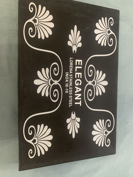 Подносы в комопдекте.