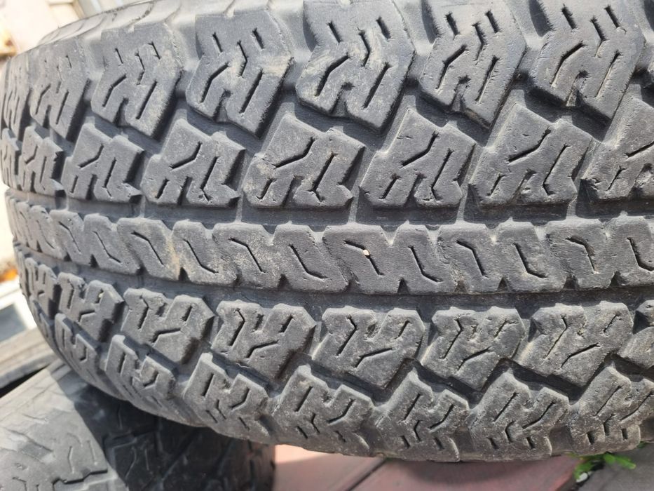 Продам резину на авто