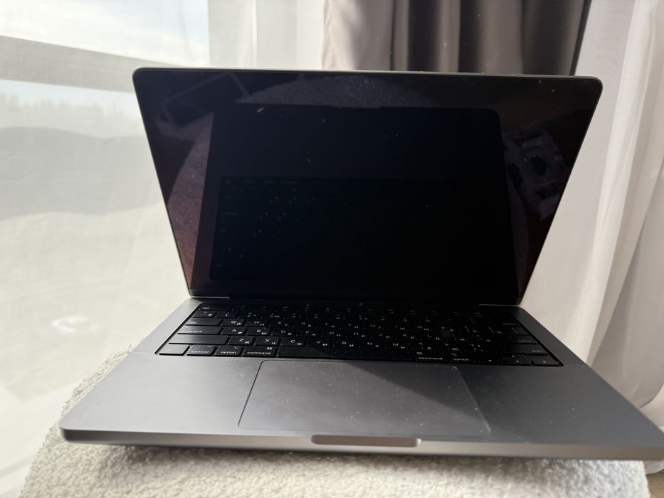 Mac book pro Apple M1 Pro