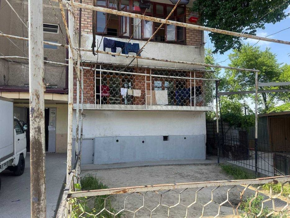 Продается своя 4х-комнатная квартира