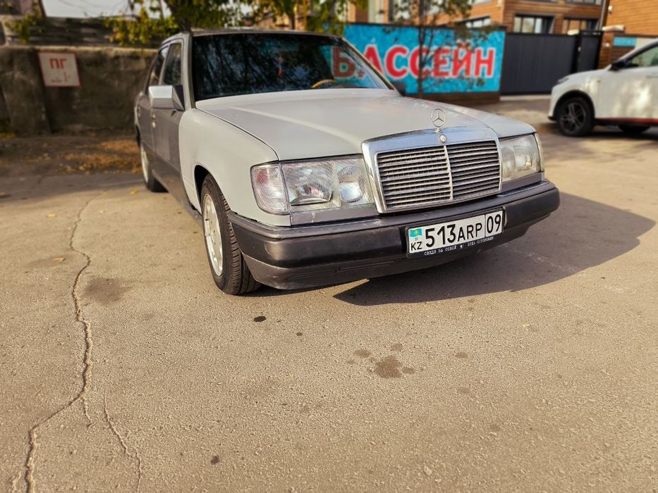Продам Мерседес 124