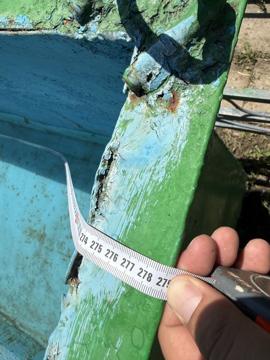 Продам металлическую емкость 3куба.