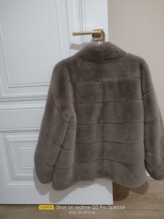 Шуба бежевый цвет