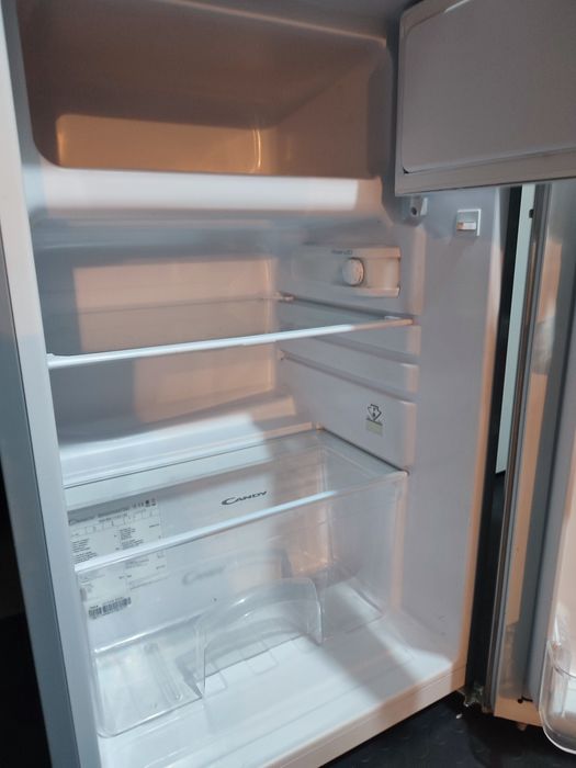 Малък хладилник Candy