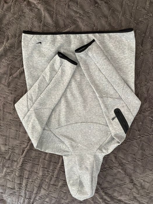 Bluza Nike Tech Gri Mărimea L
