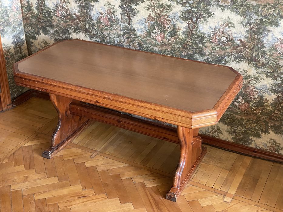 Журнальный столик