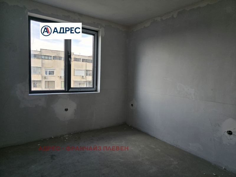 Продава се Тристаен апартамент в Плевен, Широк център - 122 кв.м за 1394 €/кв.м - Снимка #1