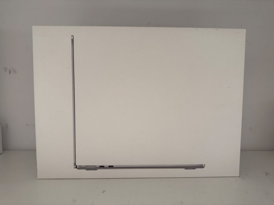 Кутии за MacBook Pro и Air M2, M3, M4 - 15" и 16"