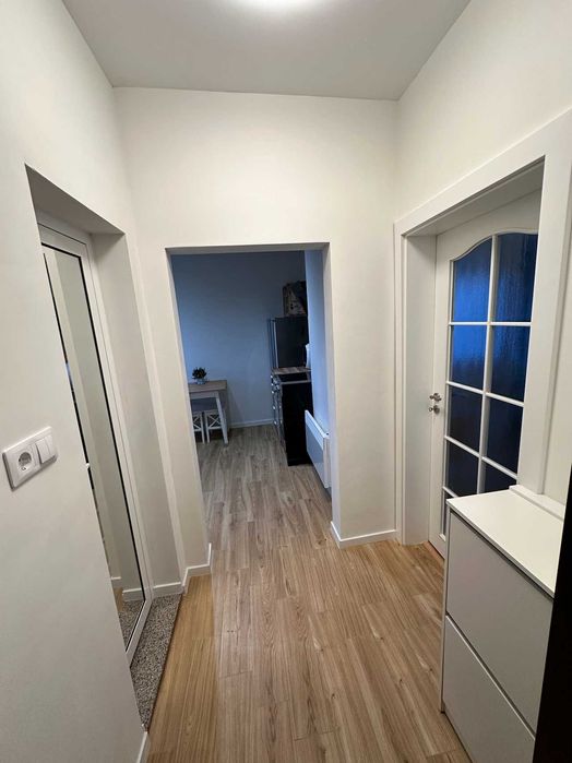 Дава се под наем Двустаен апартамент в София, Лозенец - 37 кв.м за 550 € - Снимка #2