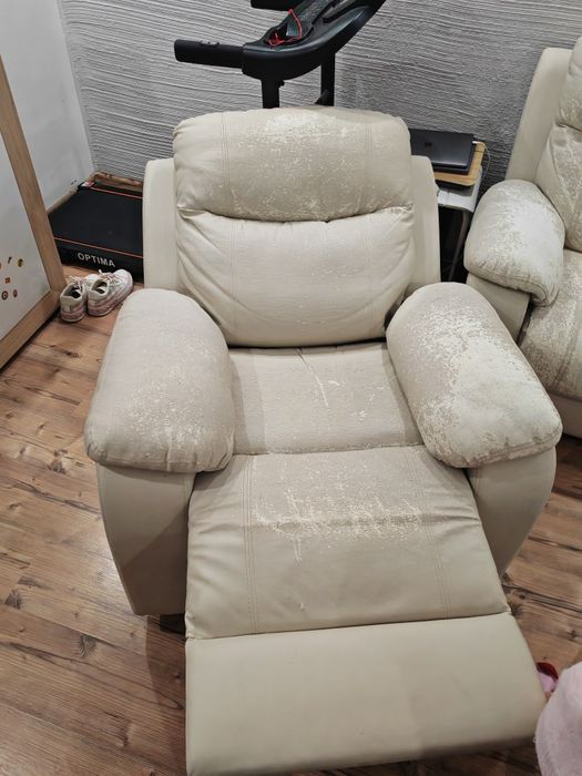 Продавам холна гарнитура 3+2+1