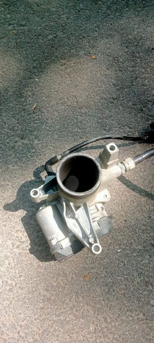 Дроссельная заслонка. Б/у оригинал