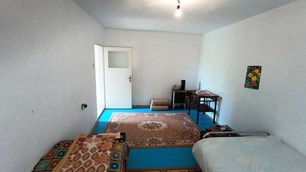 Продавам КЪЩА на 3 етажа РЗП 205м2 парцел 2045м2