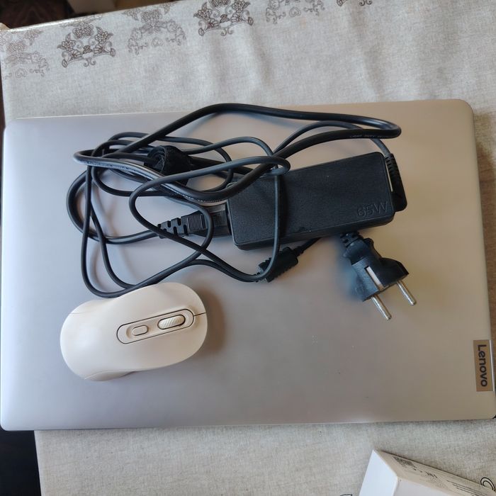 Продам  ноутбук срочно