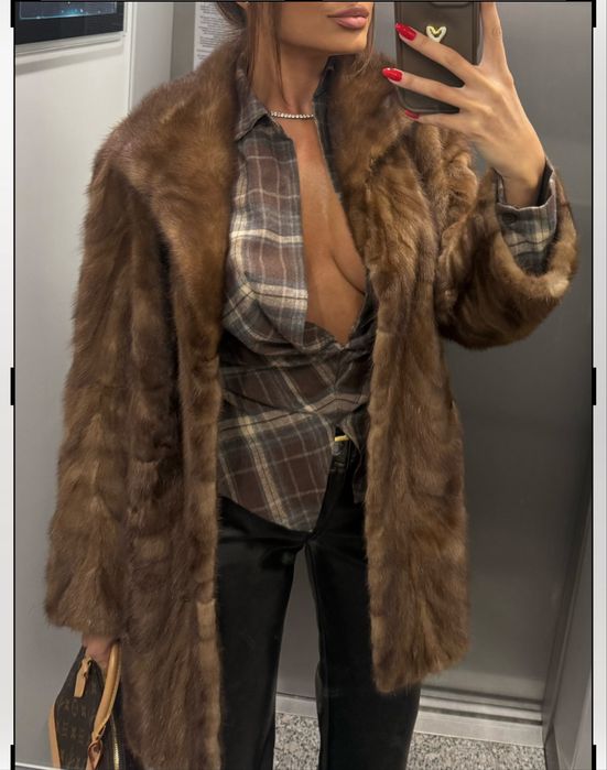 Blana de vizon in conditie foarte buna