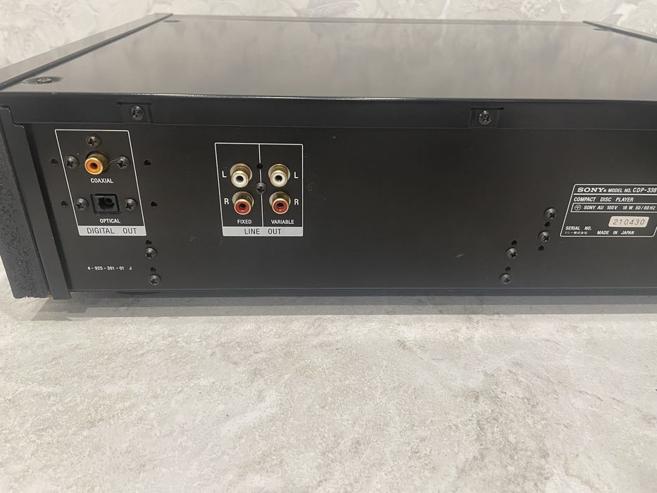 CD проигрыватель Sony cdp338esd