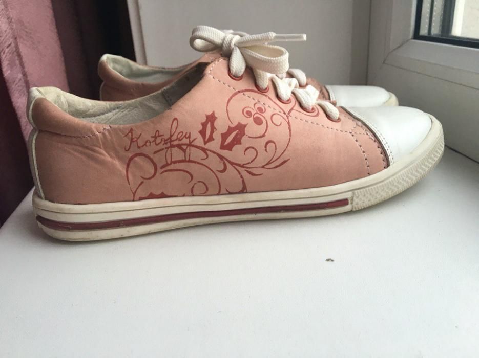 Продам кожаные полукеды для девочки