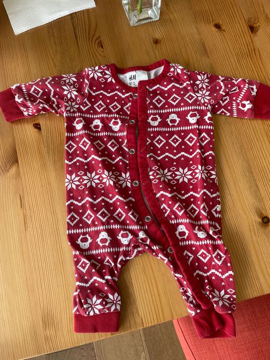 Коледно бебешко гащеризонче HM 56 размер