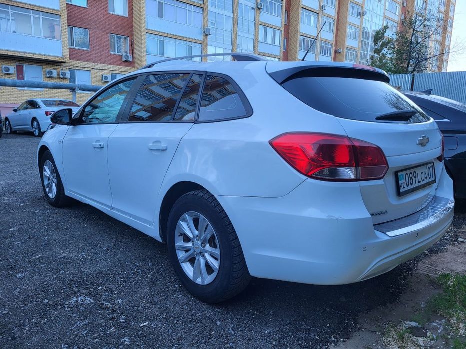 Chevrolet Cruze универсал