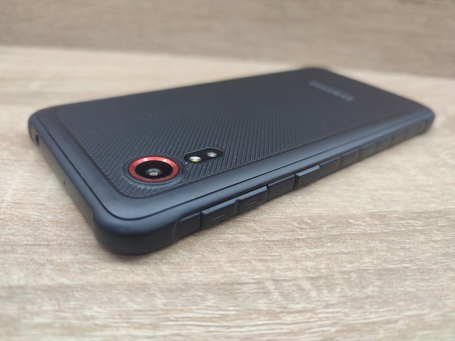 Samsung Galaxy XCover 5 IMPECABIL Doar Pentru Piese , nu poate fi folosit ca telefon. DOAR DISPLAY ,CARCASA PIESE