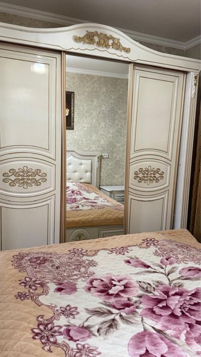 Спальный гарнитур