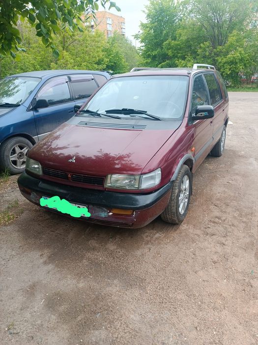 Mitsubishi Space Wagon