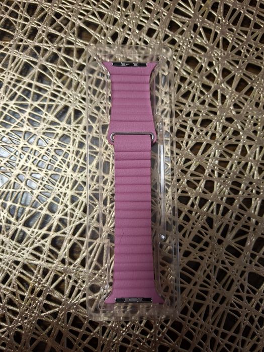 Vând Huse Iphone 17 Pro, 16 Pro, Apple Watch
