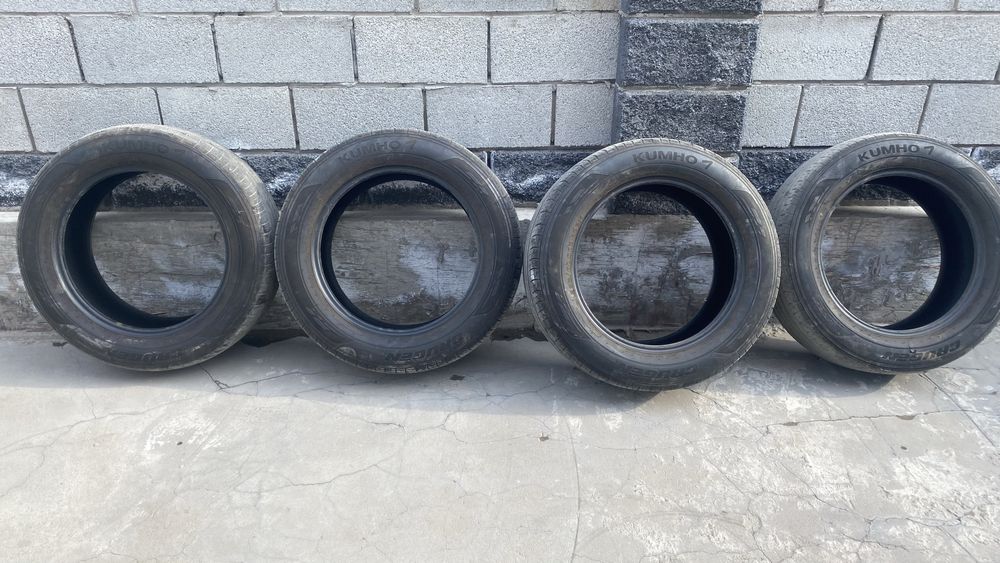 Продам шины 235/60 R18
