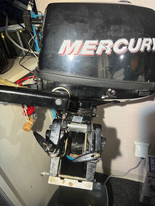Motor barcă Mercury 4 CP 4 Timpi SAIL POWER (Model 2010)– Cu acte, Călărași
