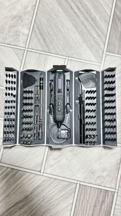 Электрическая отвертка 181 в 1