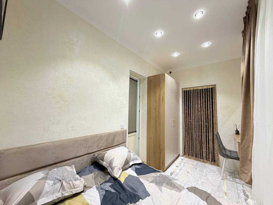 Продаётся уютная квартира с авторским ремонтом