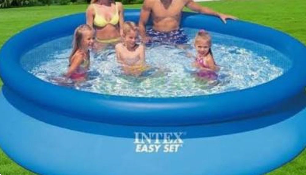 Надувной бассейн Intex