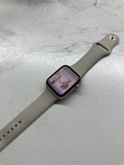 Продам смарт часы Apple Watch