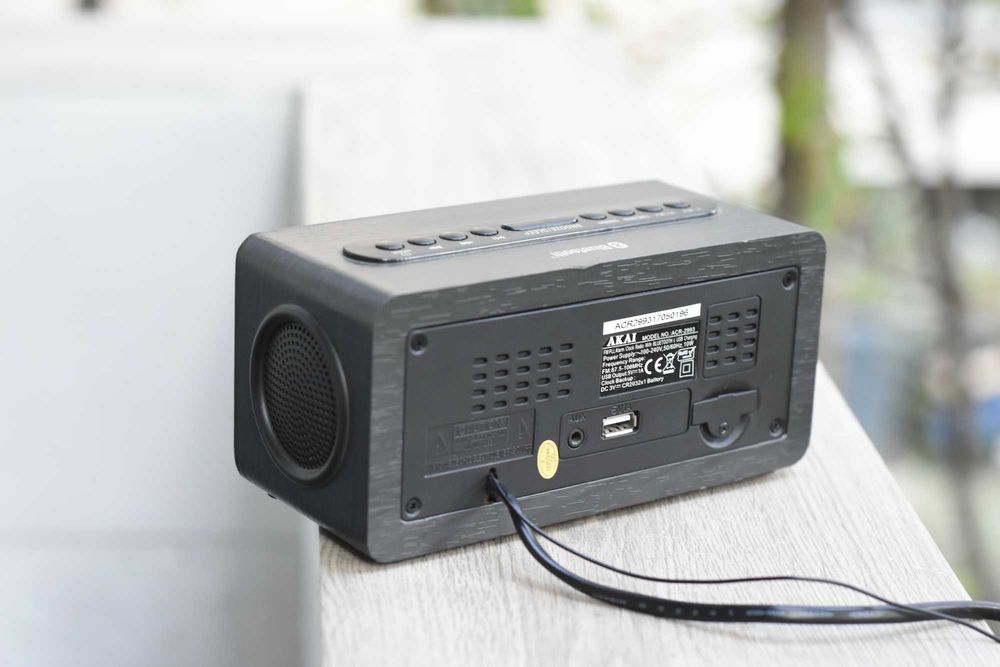 Radio Akai cu bluetooth