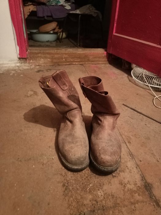 Продам Американский ковбойские  сапоги