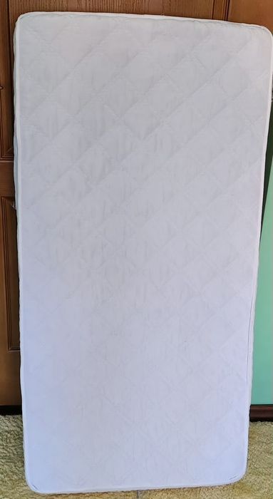 Vând lucruri bebelusi prețul difera la orice produs