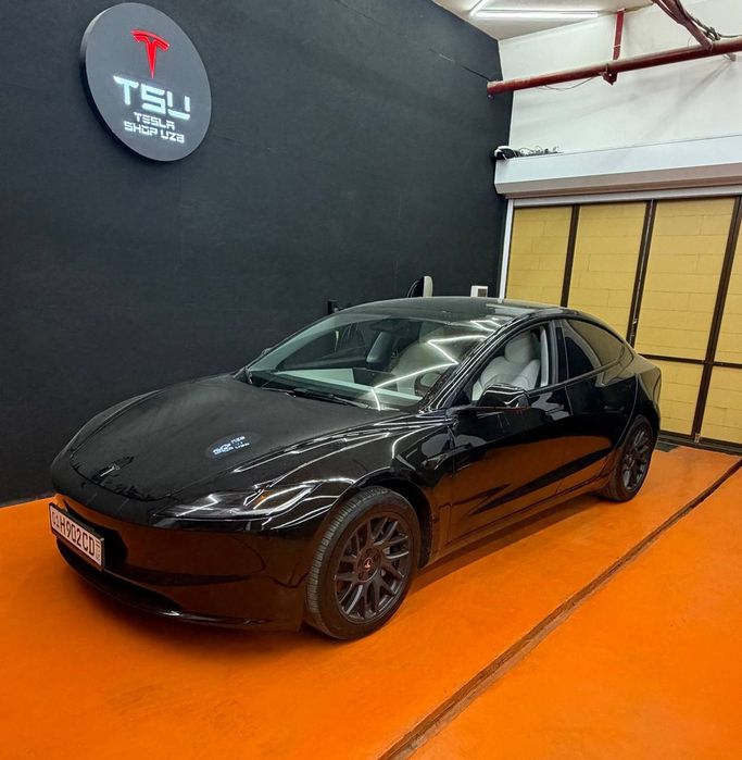 Tesla Model 3 Highland