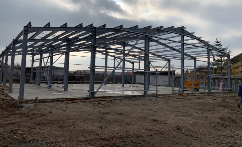 Vand și construiesc hale metalice în toata tara