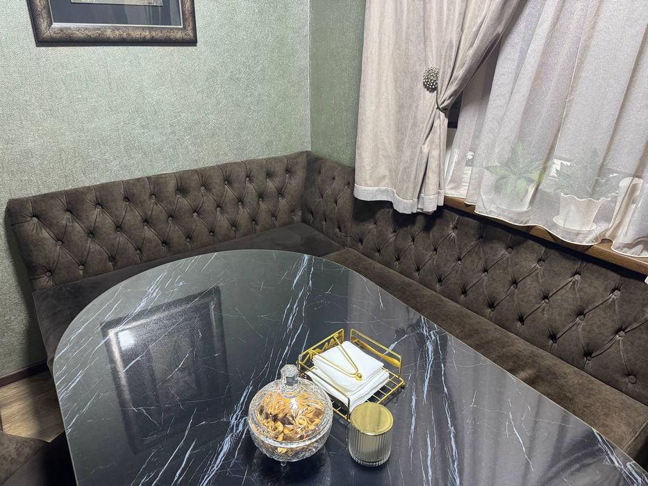 Продаётся  кухонный уголок