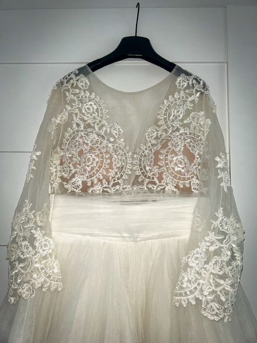 Vand rochie de mireasa