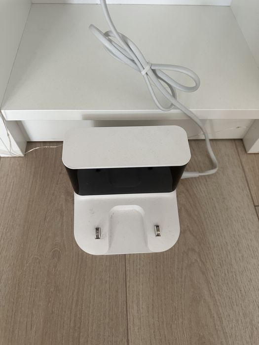 Robot xiaomi cu mop si aspirare