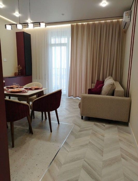 Срочна Продается квартира НГР ЖОМИЙ