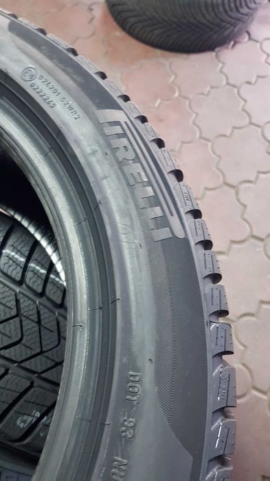 anvelope PIRELLI WINTER  SOTTOZERO 3 RSC RUN FLAT  94H 225/50R17 iarna