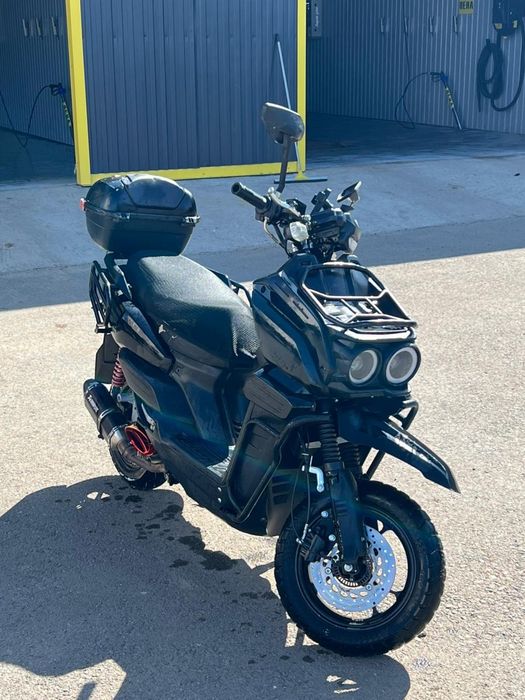 продам скутер 100.000