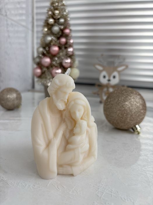 Коледни ароматни свещи