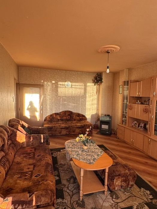 Продава се Двустаен апартамент в Нова Загора - 63 кв.м за 1053 €/кв.м - Снимка #2