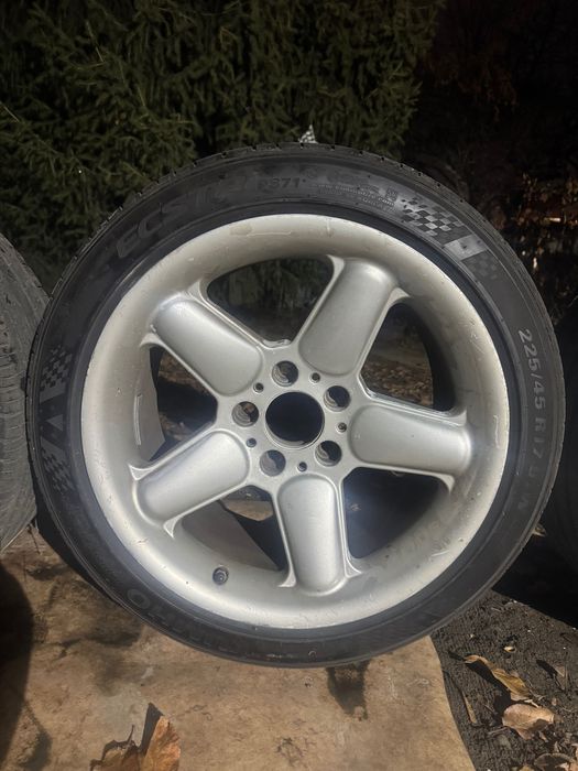 Комплект дисков с резиной