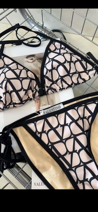 Costum de baie Valentino, model 2026, preț fix