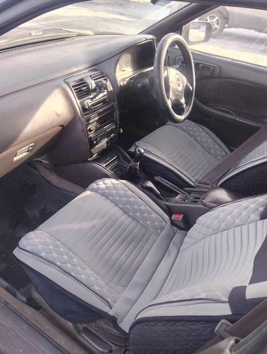 Субару Легаси ...