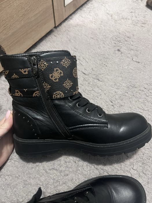 Дамски боти Guess