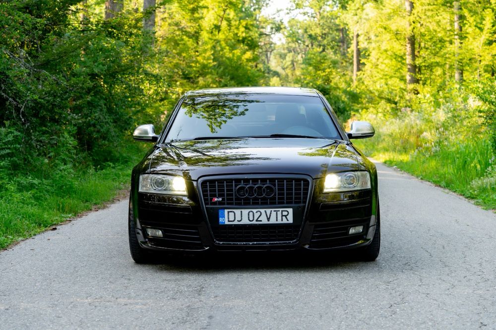 Audi S8.   An 2009